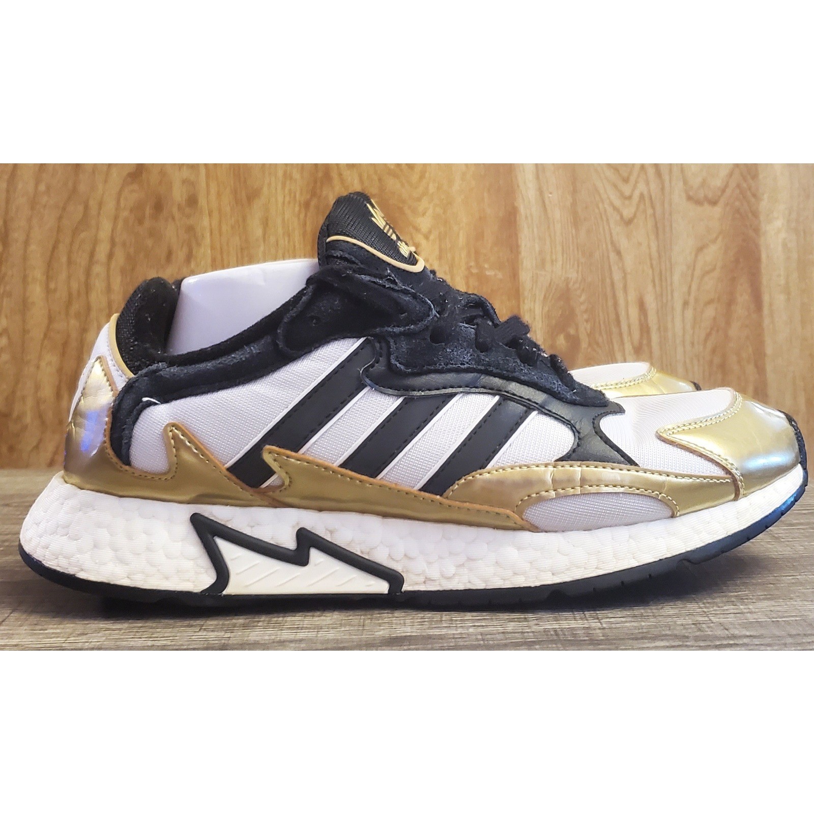 Adidas Tresc Run Boost Sneaker Shoes Men's Size 9.5 White Black and Gold