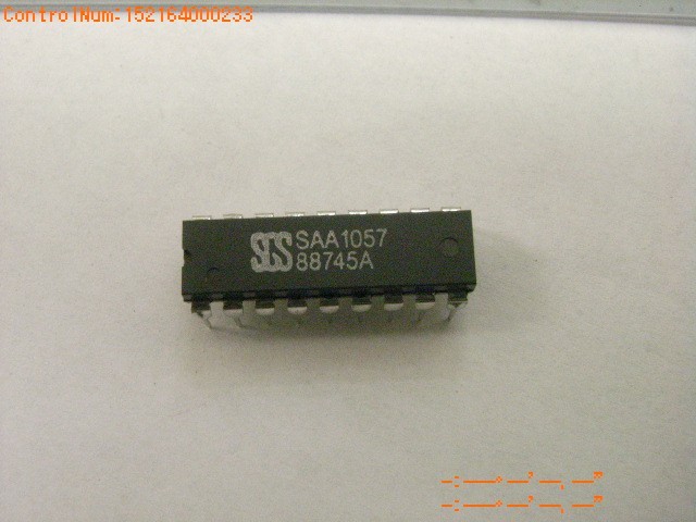 SAA1057N - SGS - PLL FREQUENCY SYNTHESIZER, 120 MHZ, PDIP18 ( 5 pcs