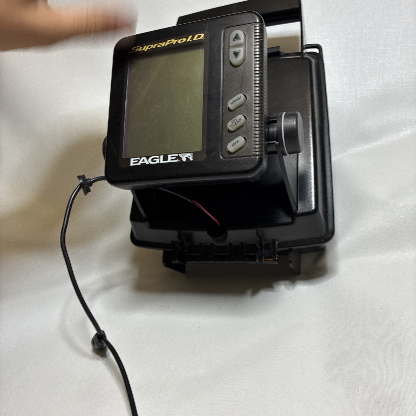 Eagle SupraPro I.D. Portable Fishfinder Sonar Back Light