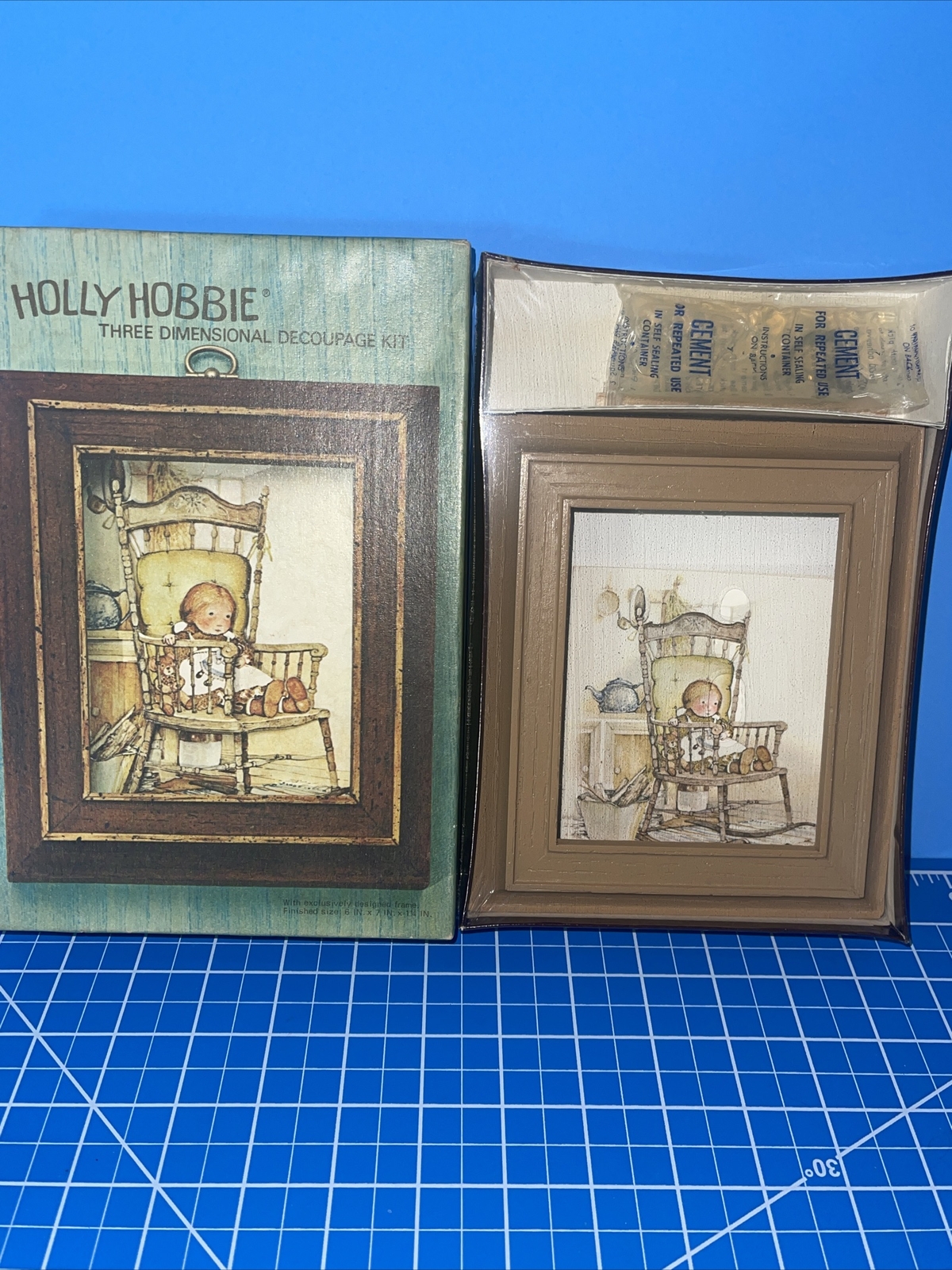 HOLLY HOBBIE  3 Dimensional Decoupage Kit Picture 3D Girl Chair Doll Sealed NOS
