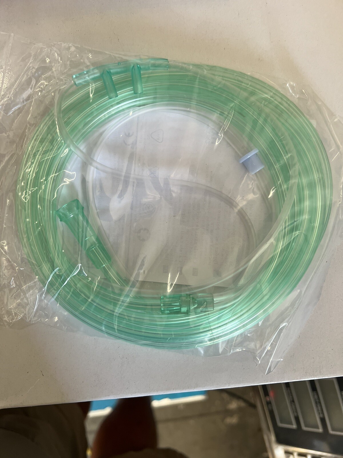 Nasal Oxygen Cannulas Green (ADULT) 50/PK -(213cm 84”) Over The Ear Style