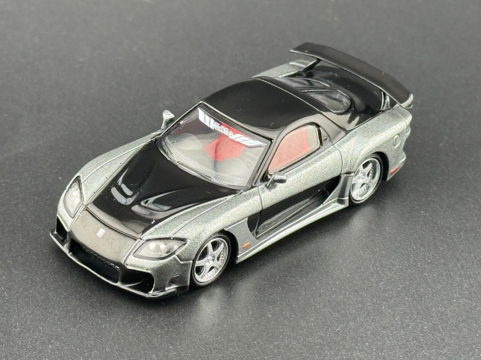 Mini GT Mazda RX-7 VeilSide – Fortune Grey #1057 1/64