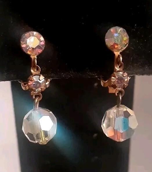 Vintage Aurora borealis Fauceted Double Drop Goldtone Tone Clip On Earrings