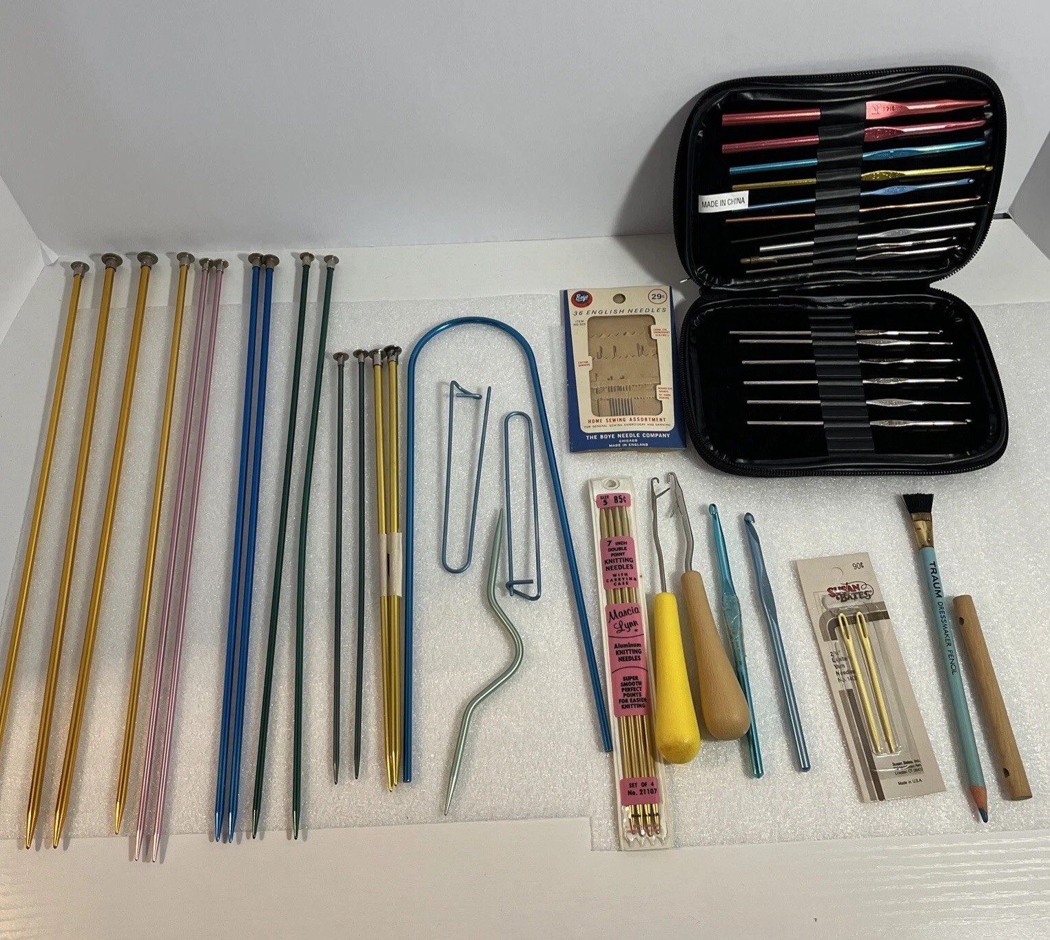Huge lot of 35+ Vintage Knitting Needles Boyd Susan Nate’s Marcia Lynn