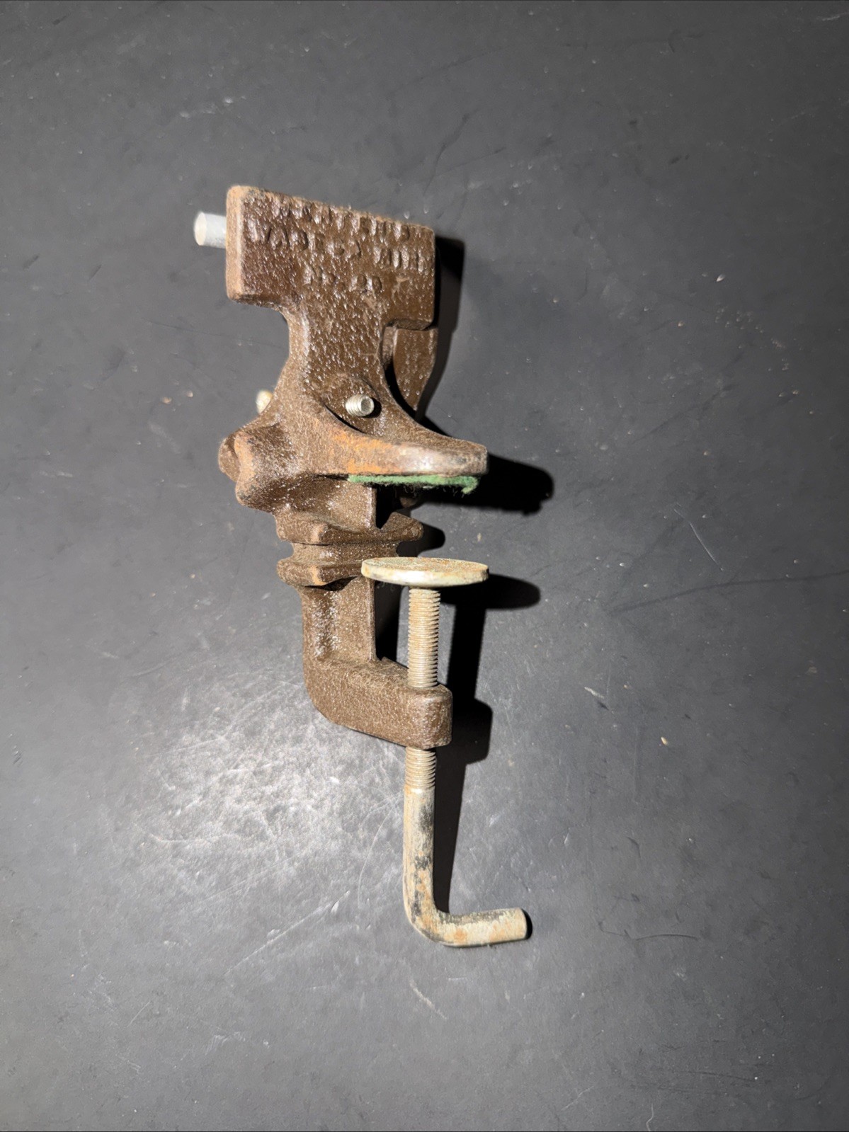 Vintage Herters No 29 Fly Tying Vise