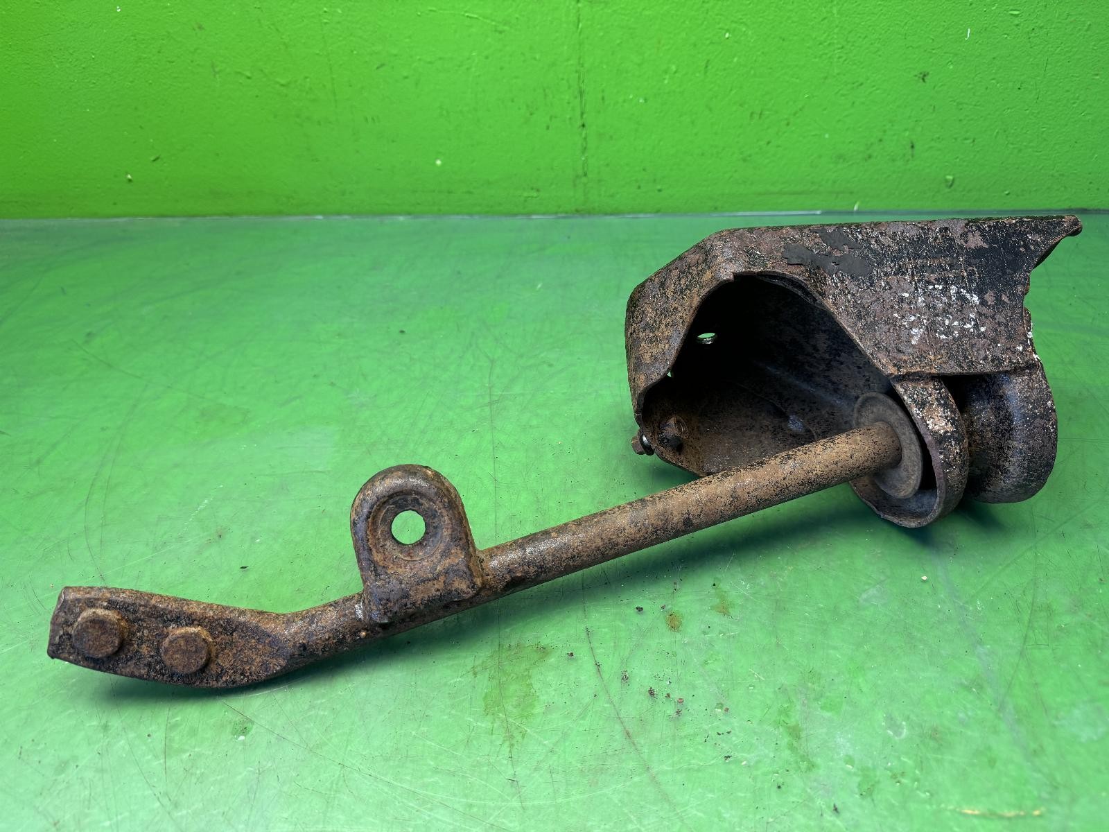 DFSKDONGFENG  LOADHOPPER Front Left Lower Arm Tie Rod 11-17