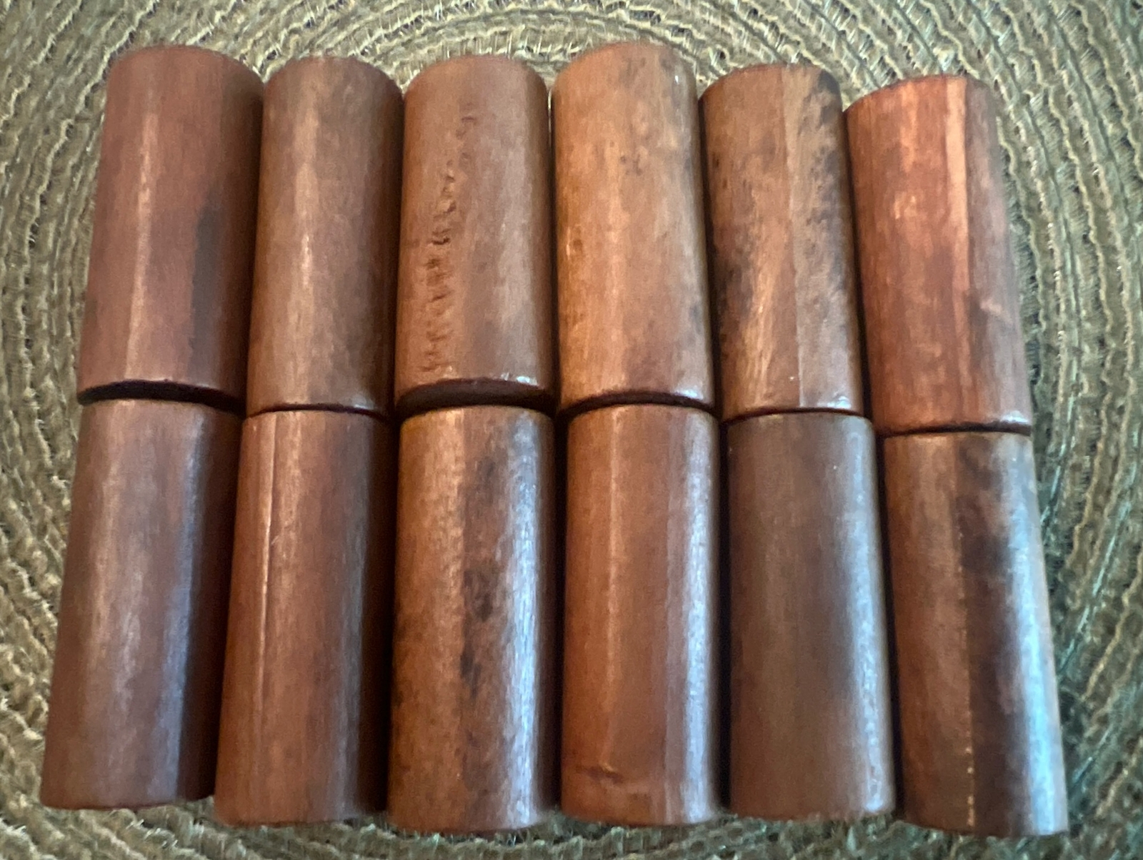 Wooden LINCOLN LOGS 1.75" Lot of 12 Full Round Post Pieces No Notches Asst Brown