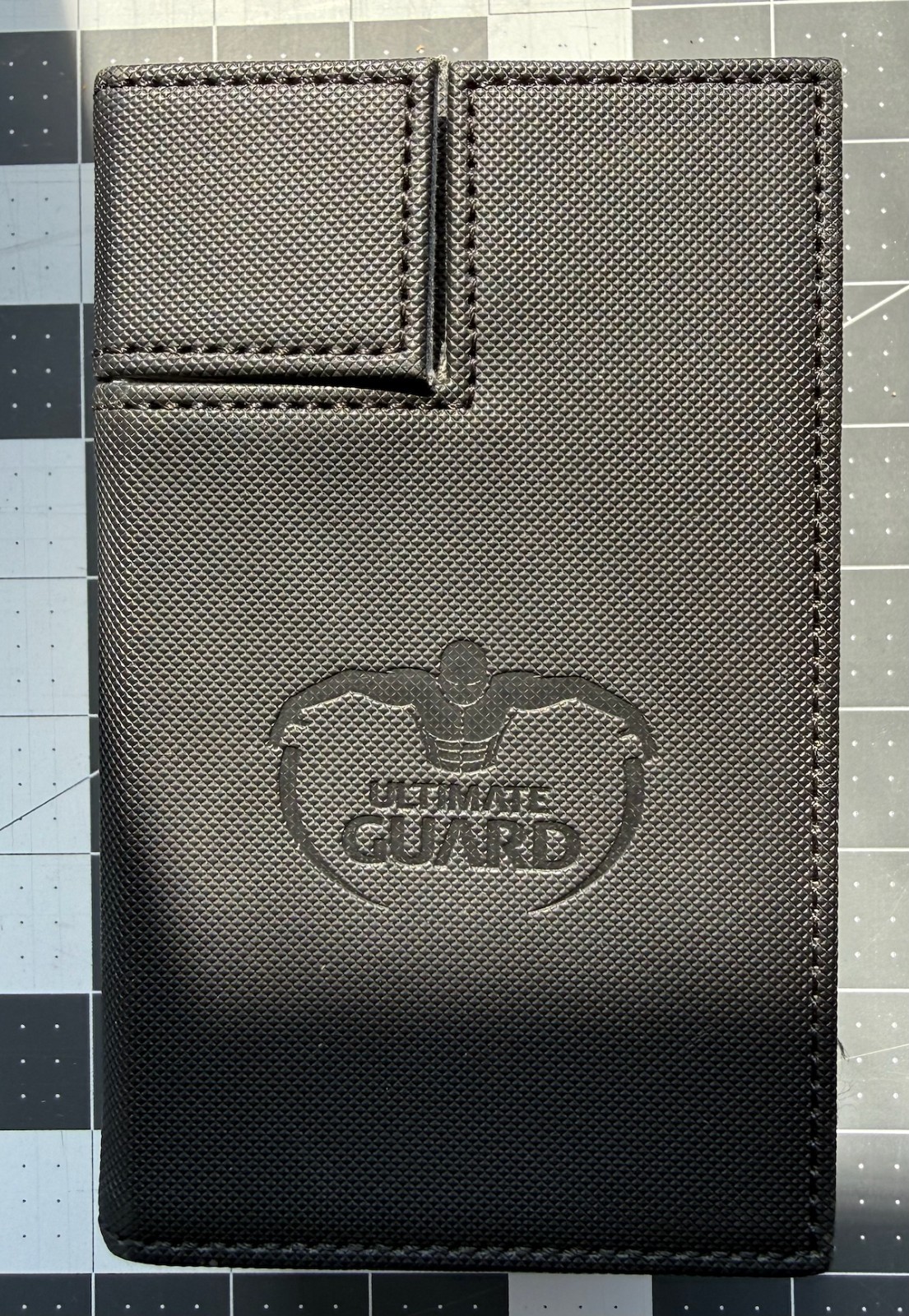 Ultimate Guard Flip 'n' Tray Xenoskin Case +80 MTG