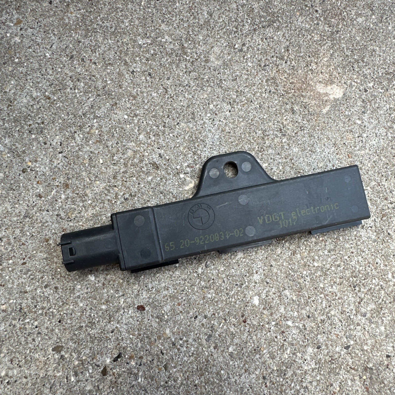 12-16 BMW 328i Keyless Entry Sensor Access Antenna OEM 9220831