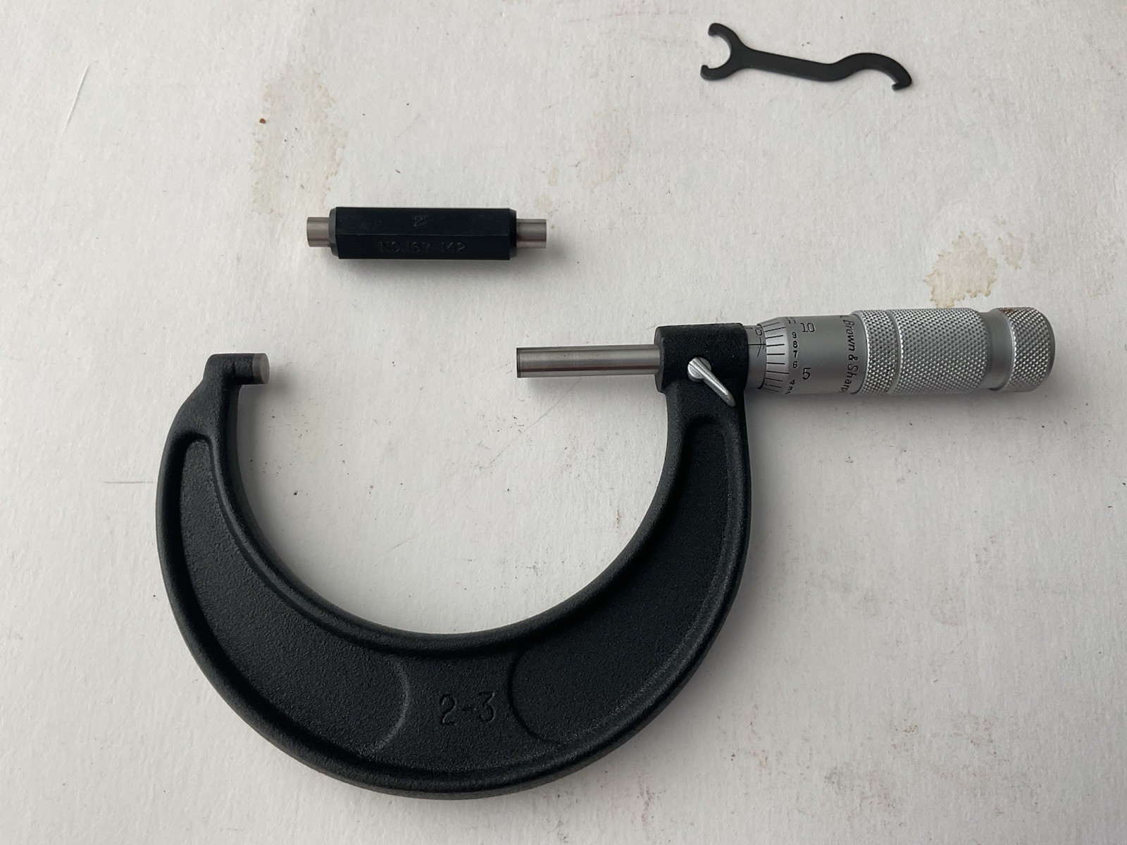 Brown & Sharpe 599-30-3 Slant Line Micrometer Outside 2-3” Vintage Excellent