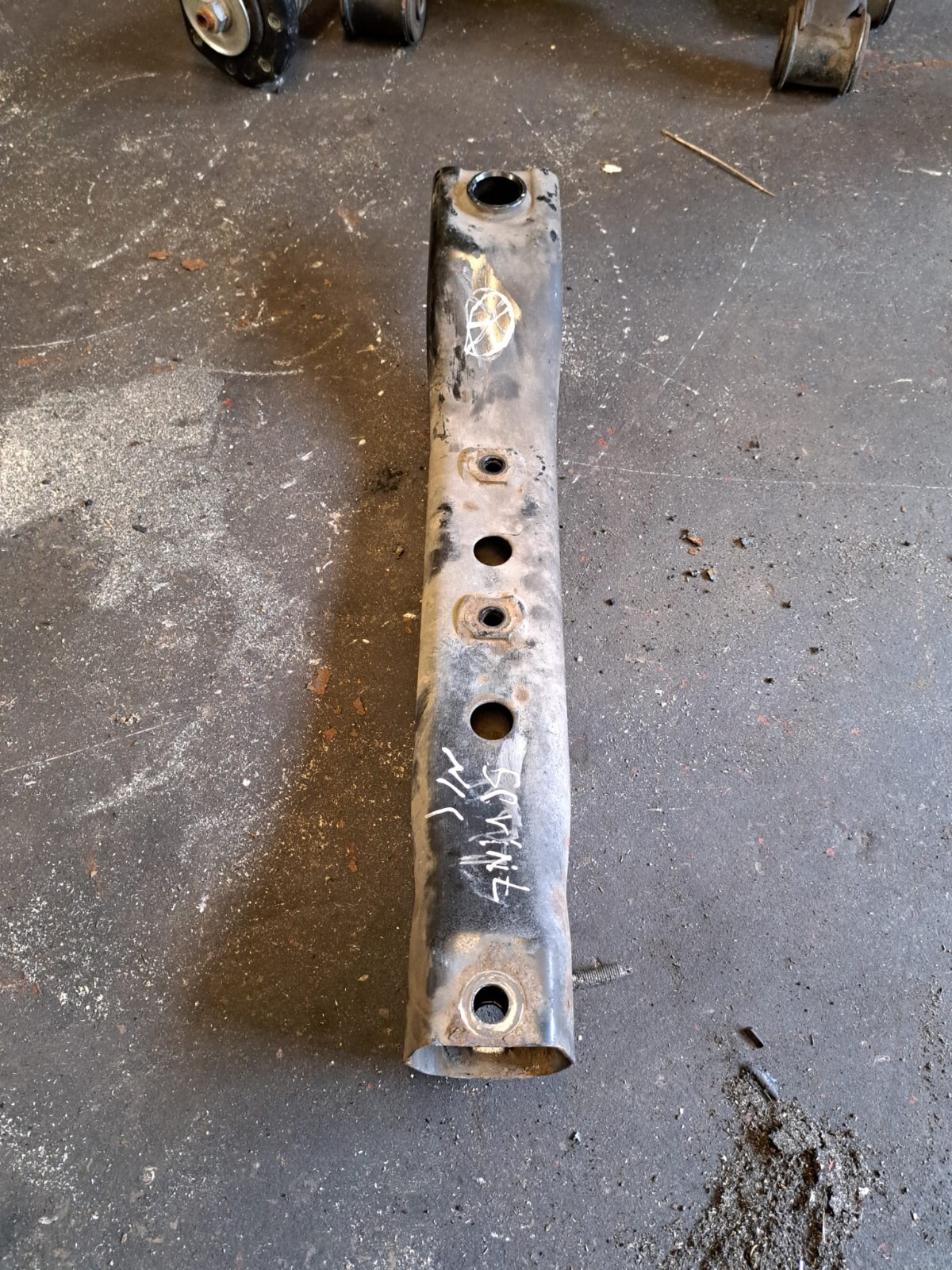 MERCEDES SPRINTER 2012 Passenger side Front Subframe Support Arm