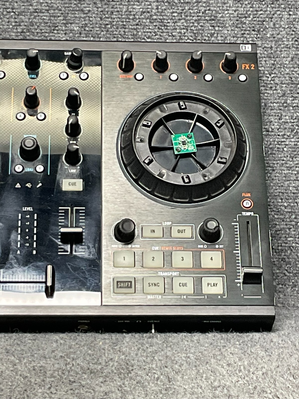 Native Instruments Traktor Kontrol S2 MK2 DJ Controller Black Used
