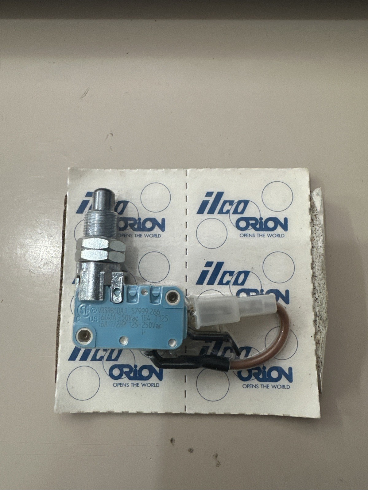 KD50-46 Cutter Starting Switch (D925933ZR) BD0106XXXX CUTTER START SWITCH