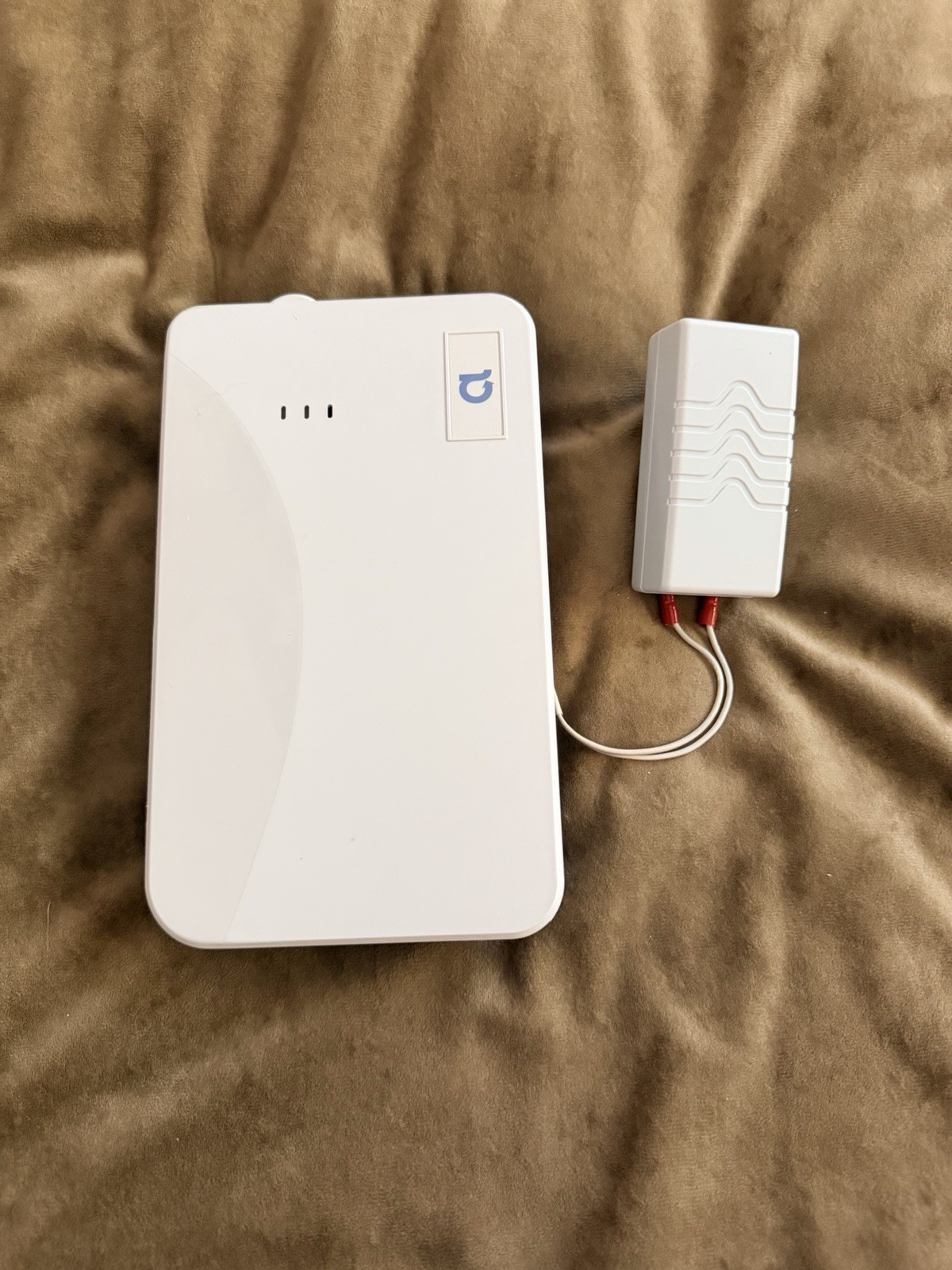 Alula RE030 Connect+ Security AlarmControl Panel Hub w/ Power Supply