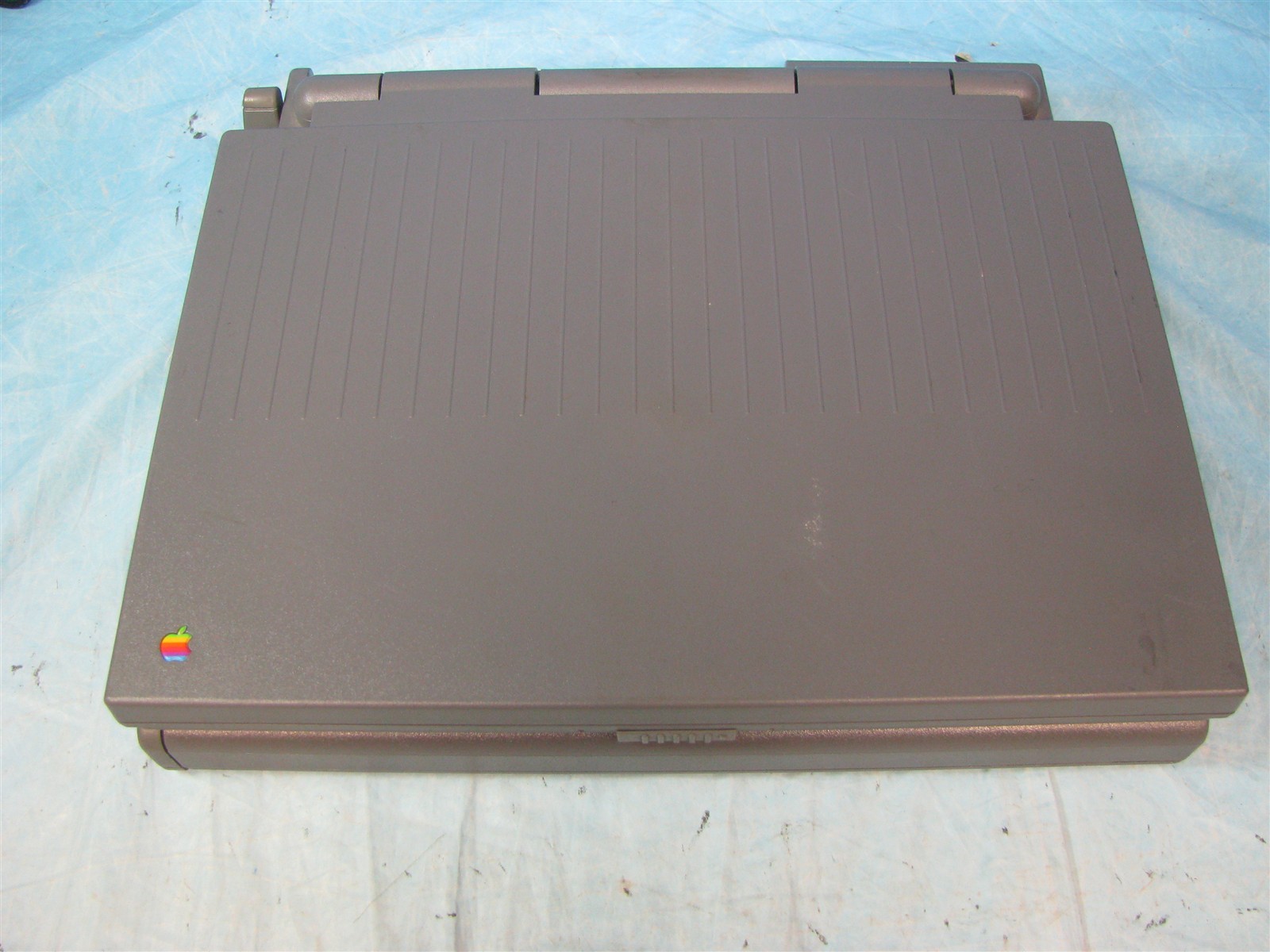 Apple Macintosh Powerbook 145B Laptop M5409 1993 - Screen Issues - FREE SHIPPING