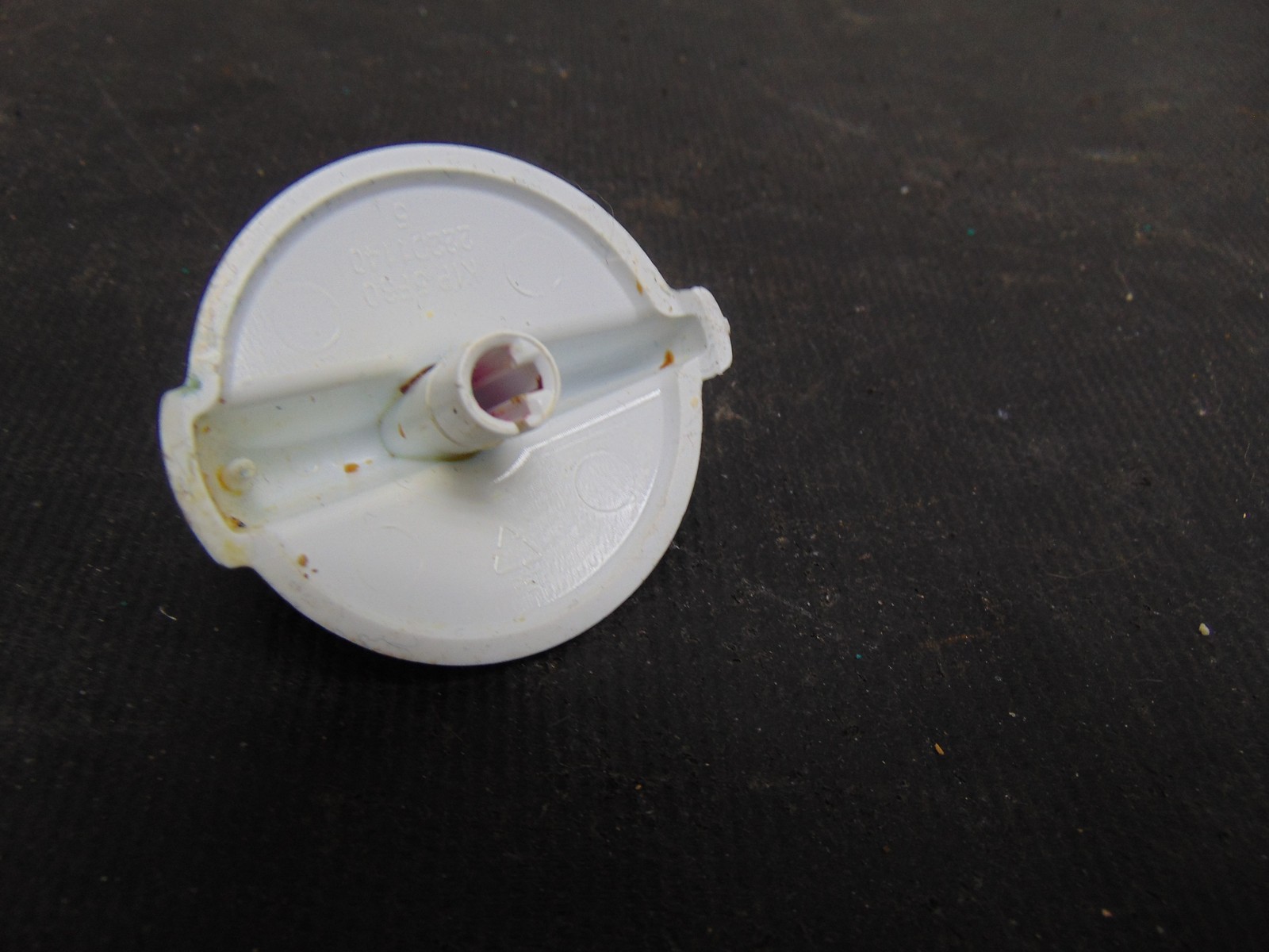 Hotpoint Range RGBS300DM2WW Control Knob WB03K10218