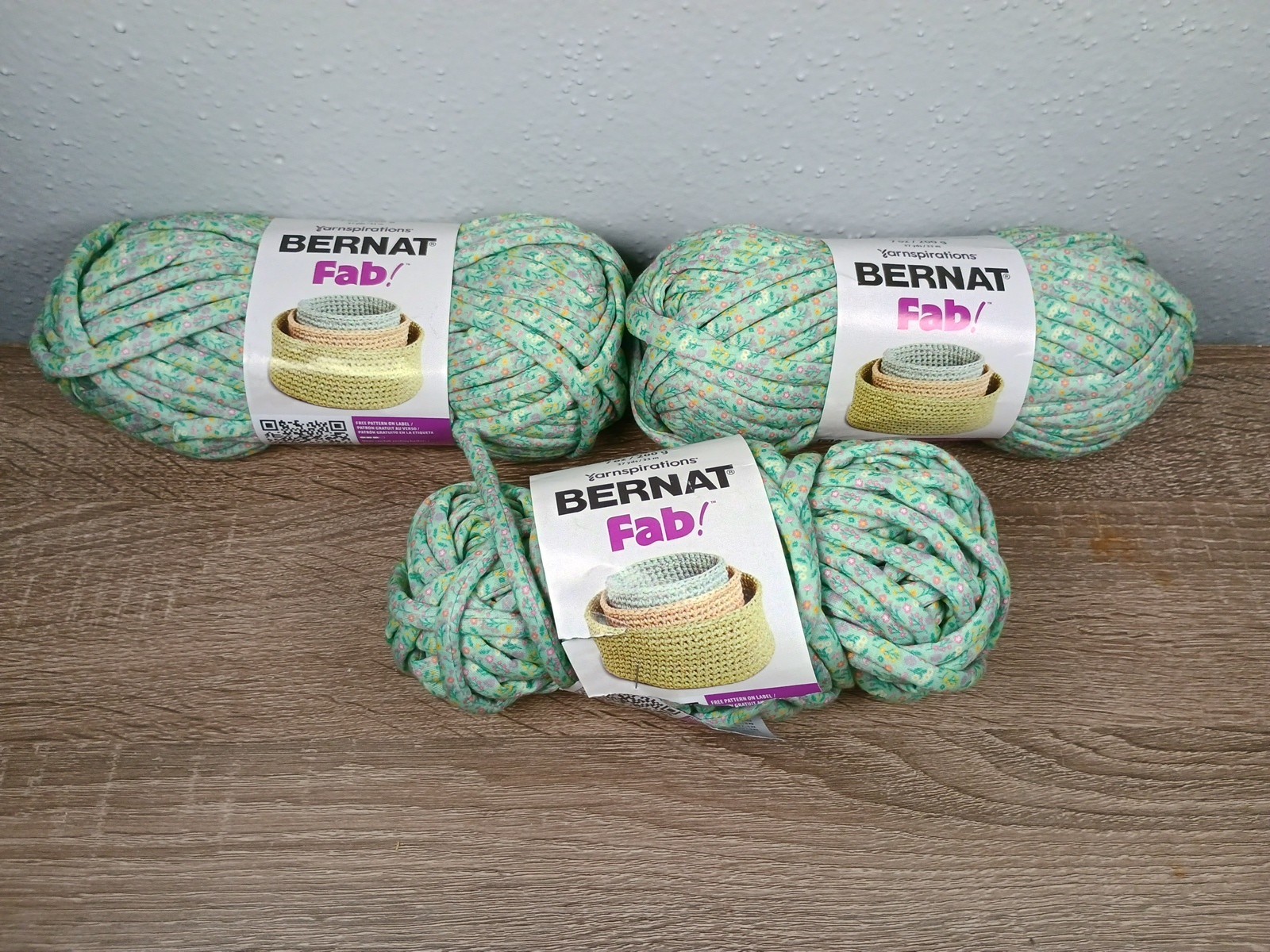 3x Bernat Fab! Yarn "In The Garden" Green Flowers Polyester Bundle - 111 Yards