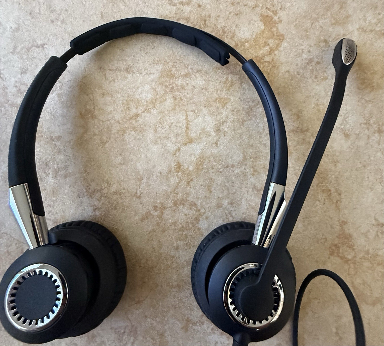 NEW! Jabra Biz 2400 II Duo QD Noise-Canceling Over-The-Head Headset 2409-820-205