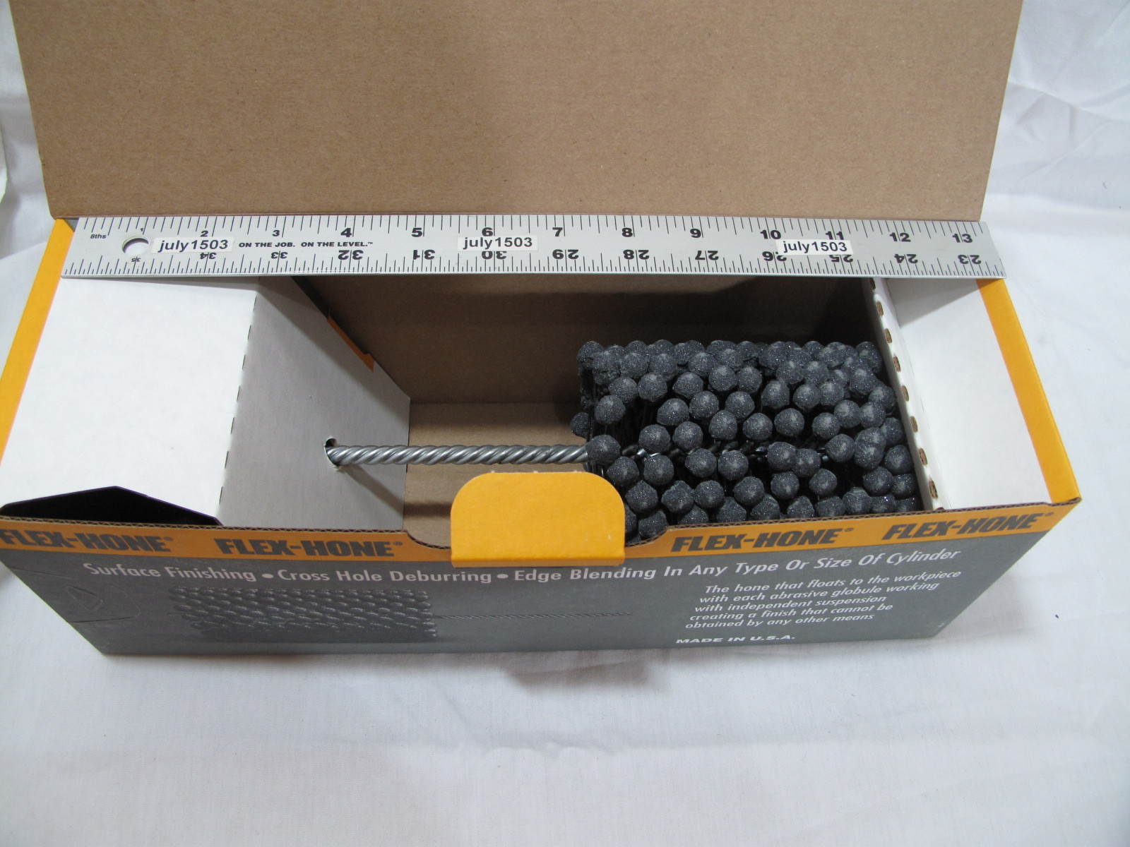 (1) NEW  3-1/4" 180 grit Flexible Cylinder Hone Bore Diameter Ball Engine long