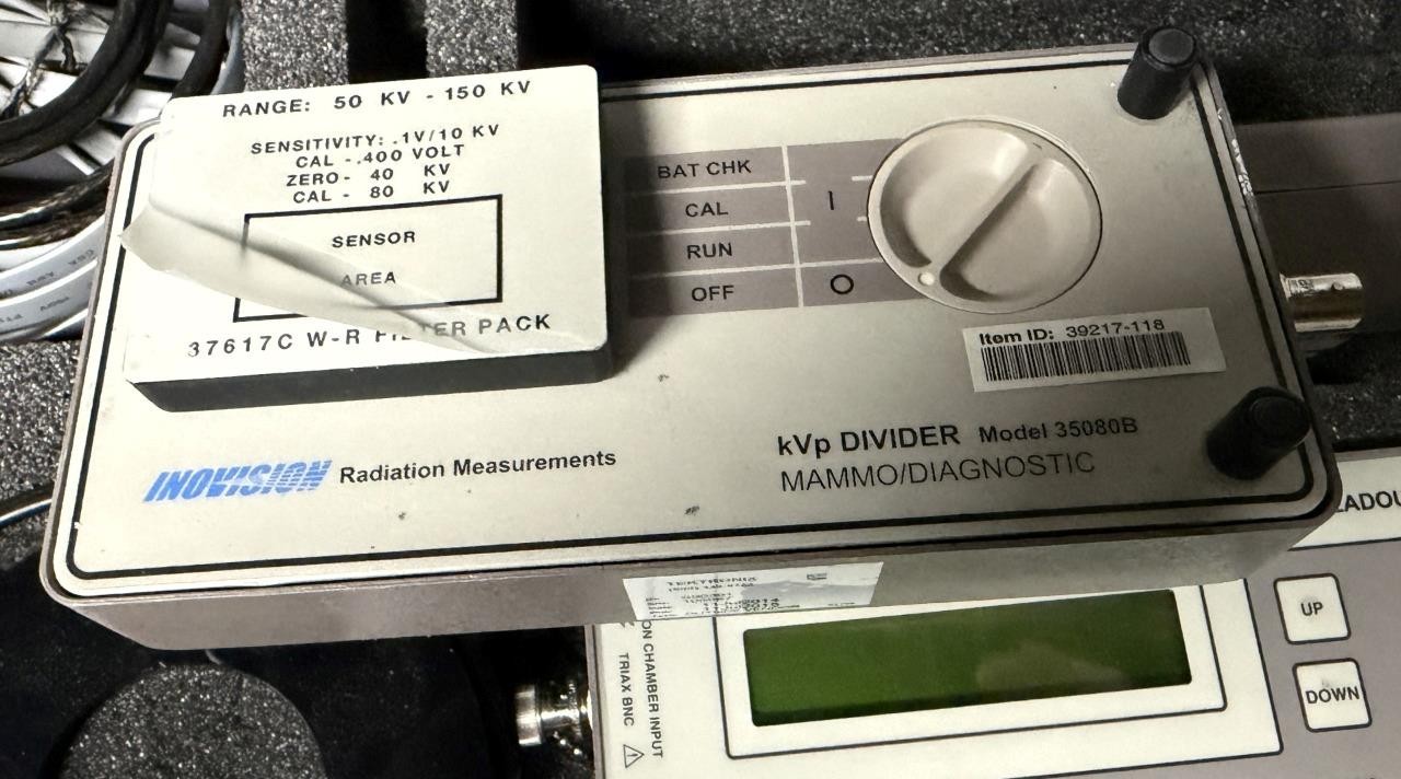 Inovision 35050A/CE Dosimeter/KVP Reader Kit w/ 35035 Meter & 35080B Divider