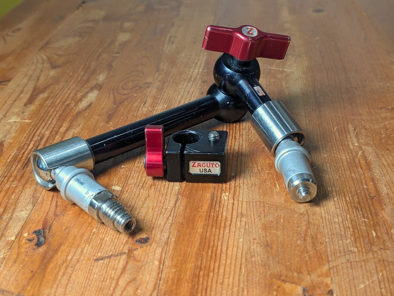 Zacuto Z arm 12 inch with threaded adapter ends and cage mount