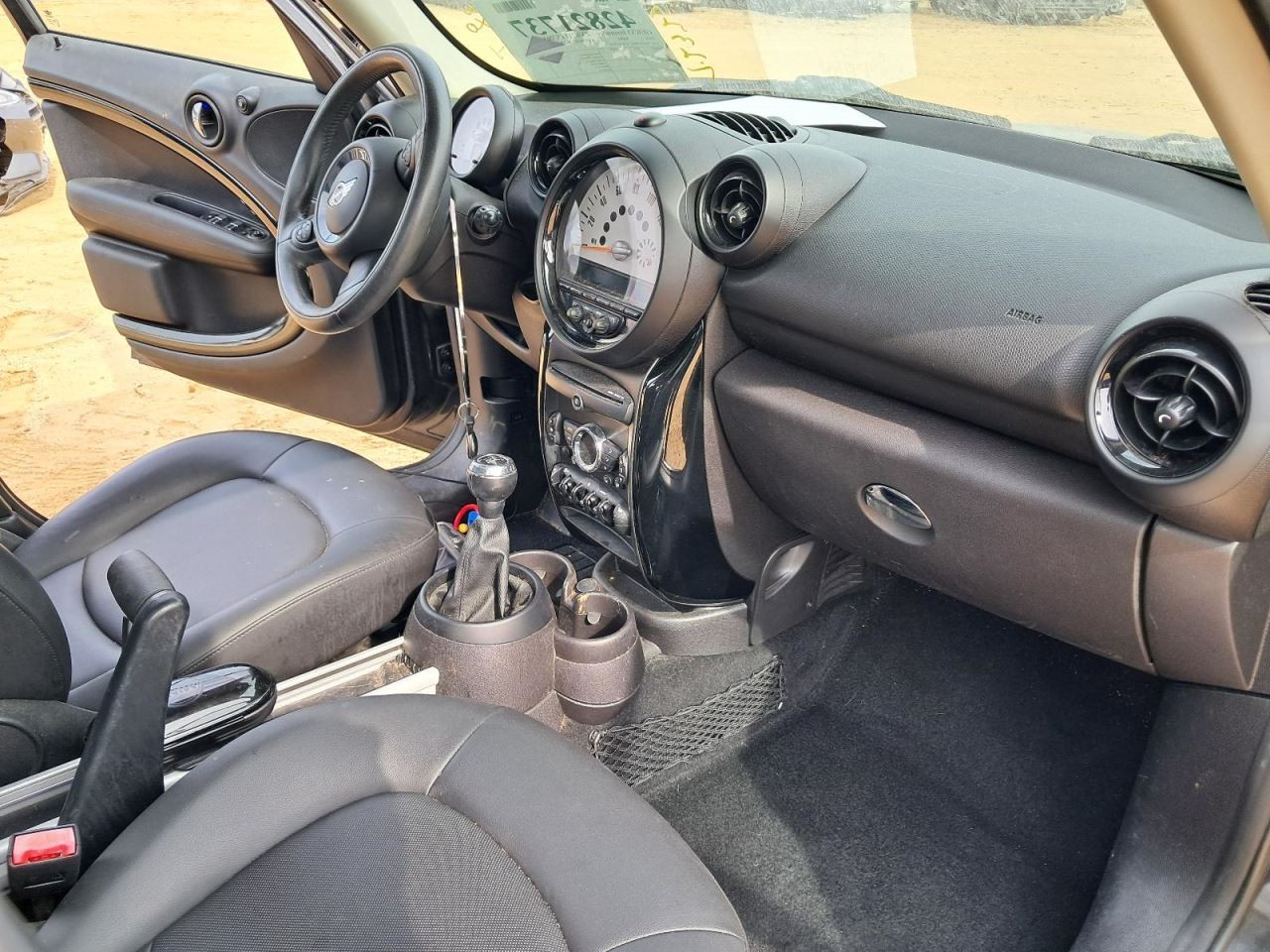 COUNTRYMA 2014 Glove Box 4770867