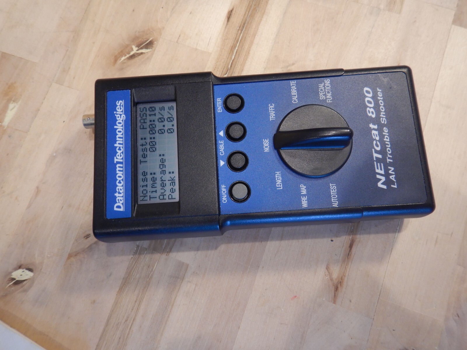 DATACOM NETcat 800 LAN Trouble Shooter Network Cable Tester W/ Remote & Manual