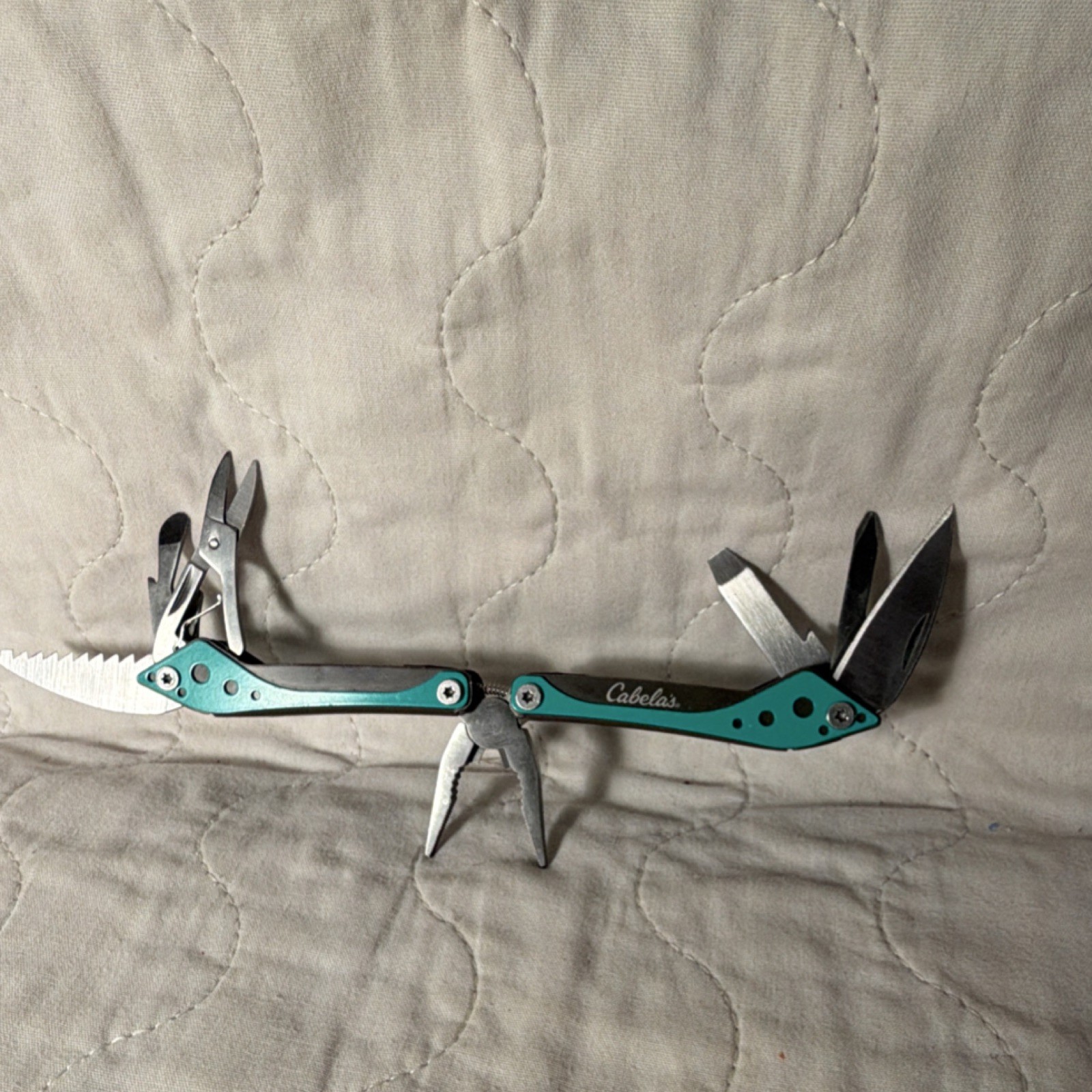 Cabela's Multi-Tool Metal Handle Folding Pliers Scissors Knife Screwdrivers 4in
