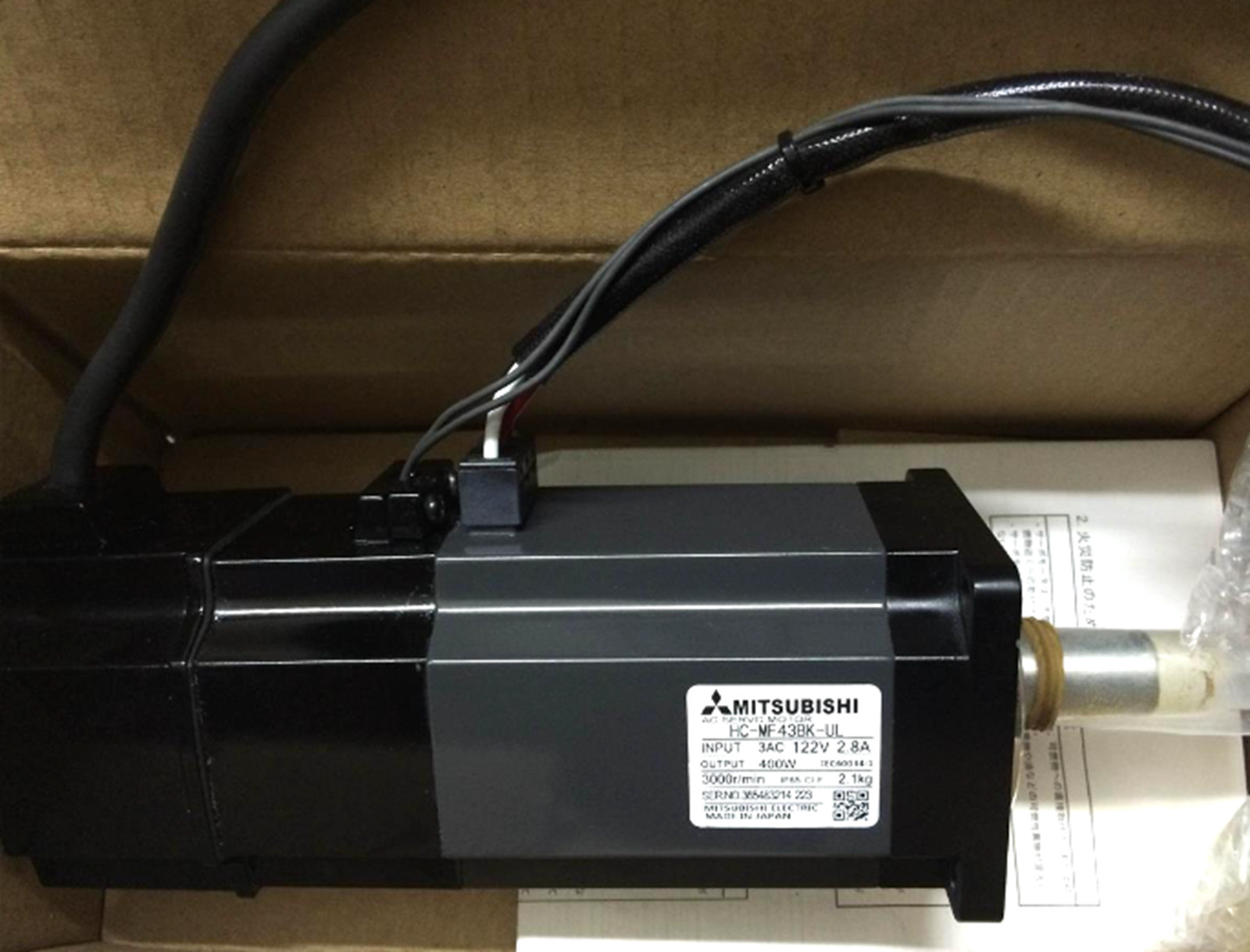 NEW MITSUBISHI HC-MF43BK-UL Servo Motor