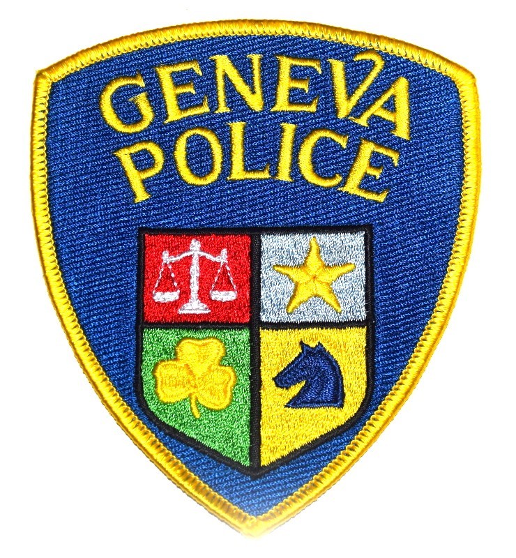 GENEVA ILLINOIS IL Police Patch SHAMROCK SCALE OF JUSTICE HORSE 2A