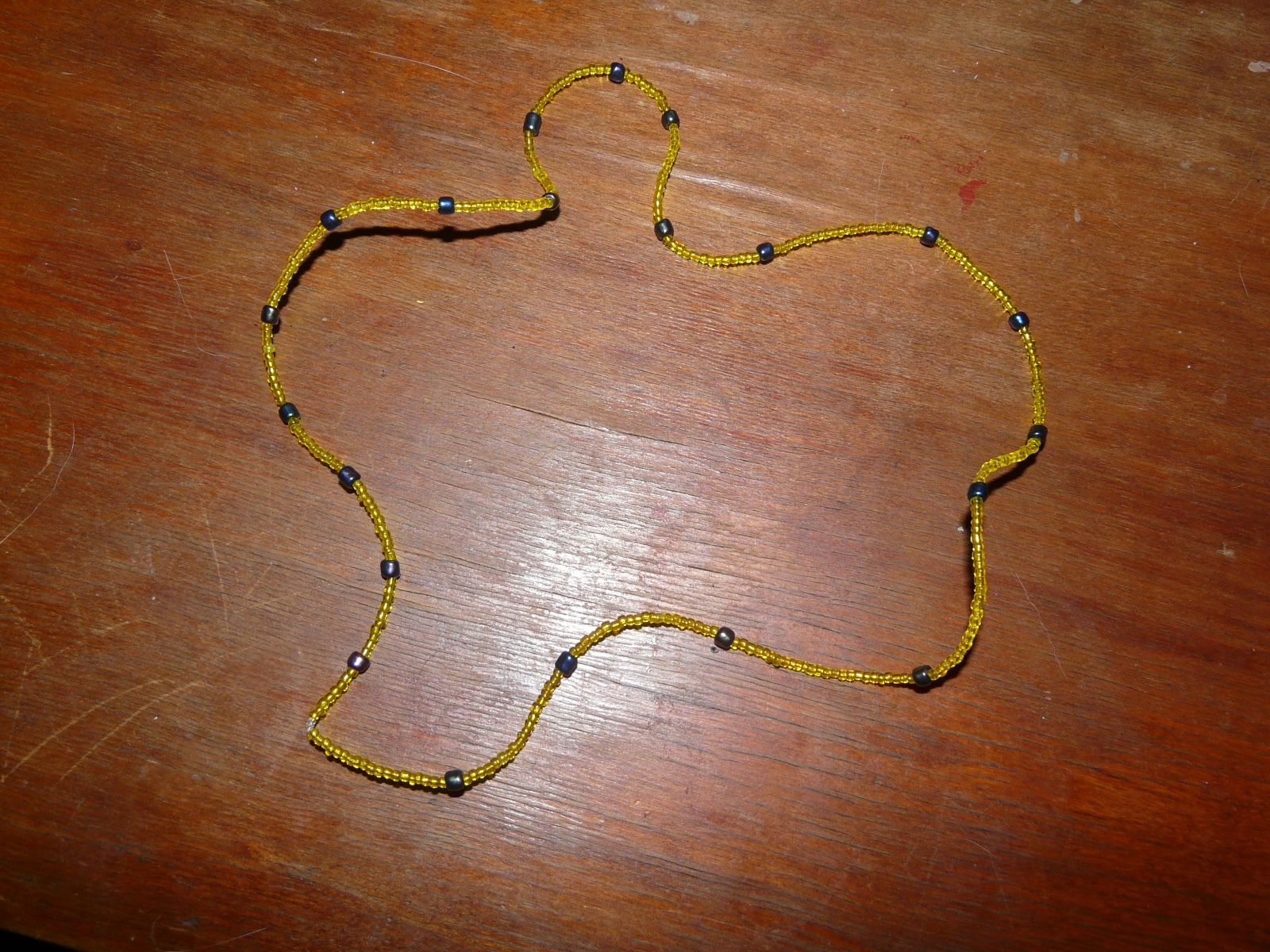 MATSES PERU AMAZON INDIAN BEAD NECKLACE