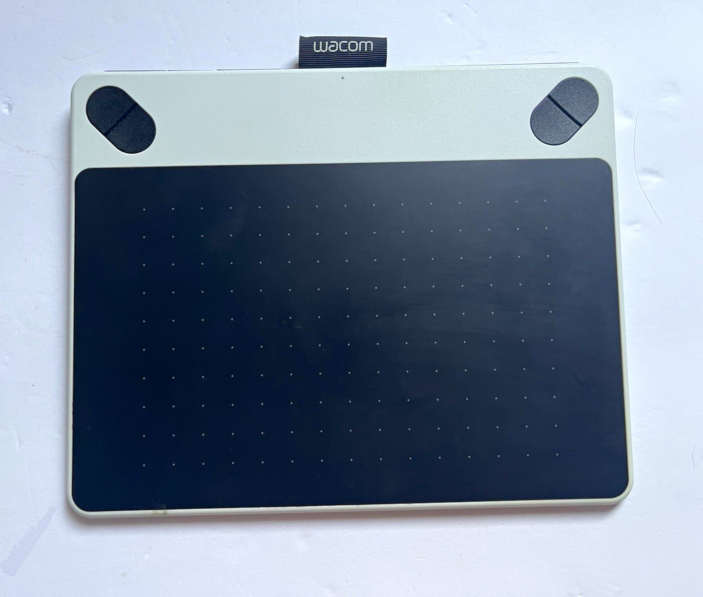 Wacom Intuos Draw Graphics Tablet Wired USB w/ Wacom Stylus Pen