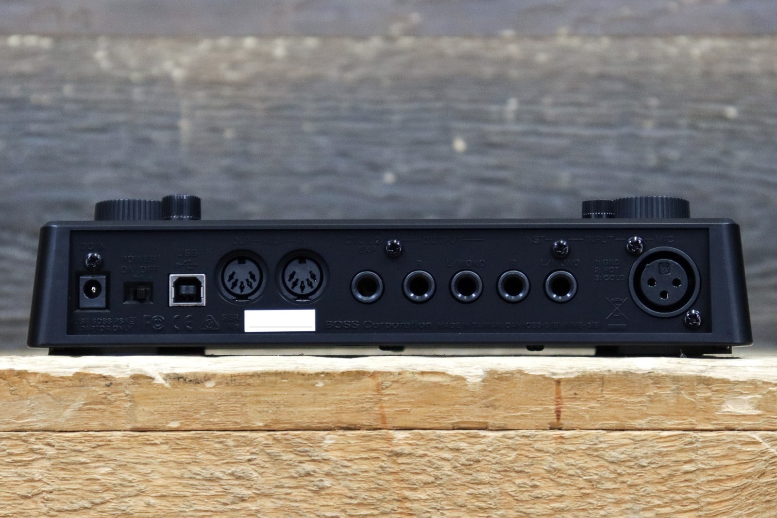 Boss RC-202 Loop Station Two-Simultaneous Stereo Phrase Tracks Tabletop Looper