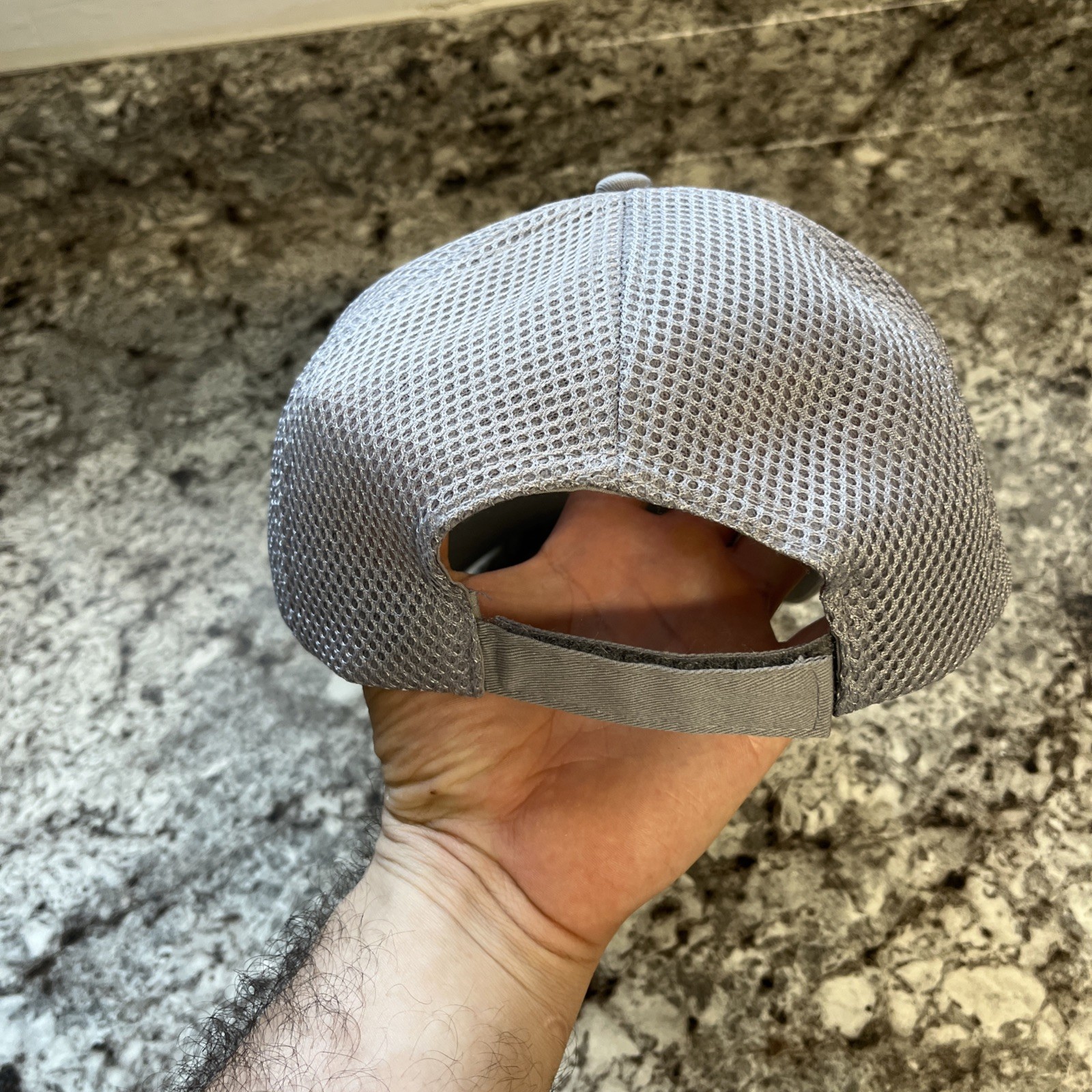 Ford Mustang Mesh Hat in Grey