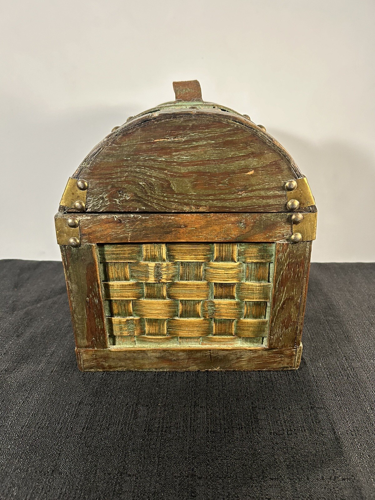 Decorative Chest - Storage Box Large With a leather handle