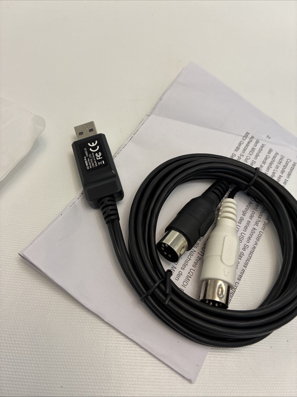 USB MIDI Cable 6.5ft - High-Speed Plug Play Interface for Instruments