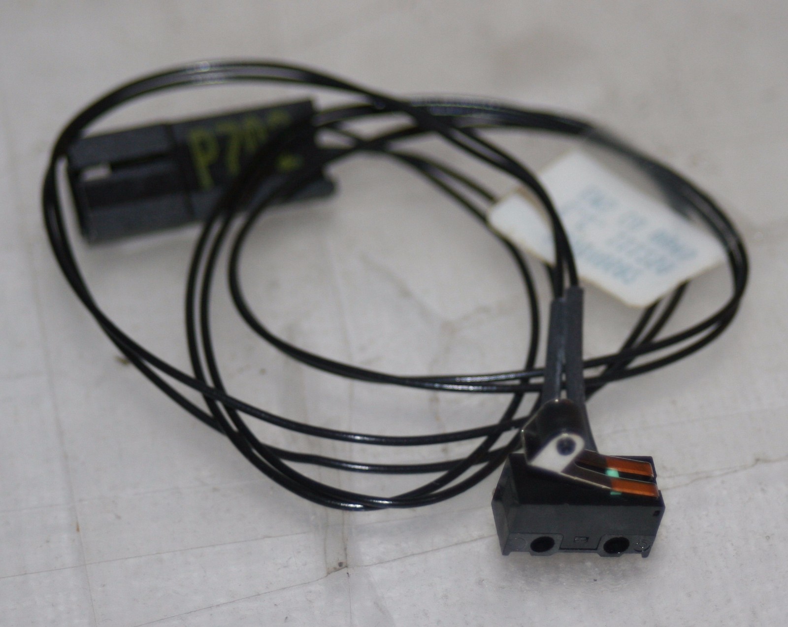 Tiny Micro Switch w/Roller & Wire Harness
