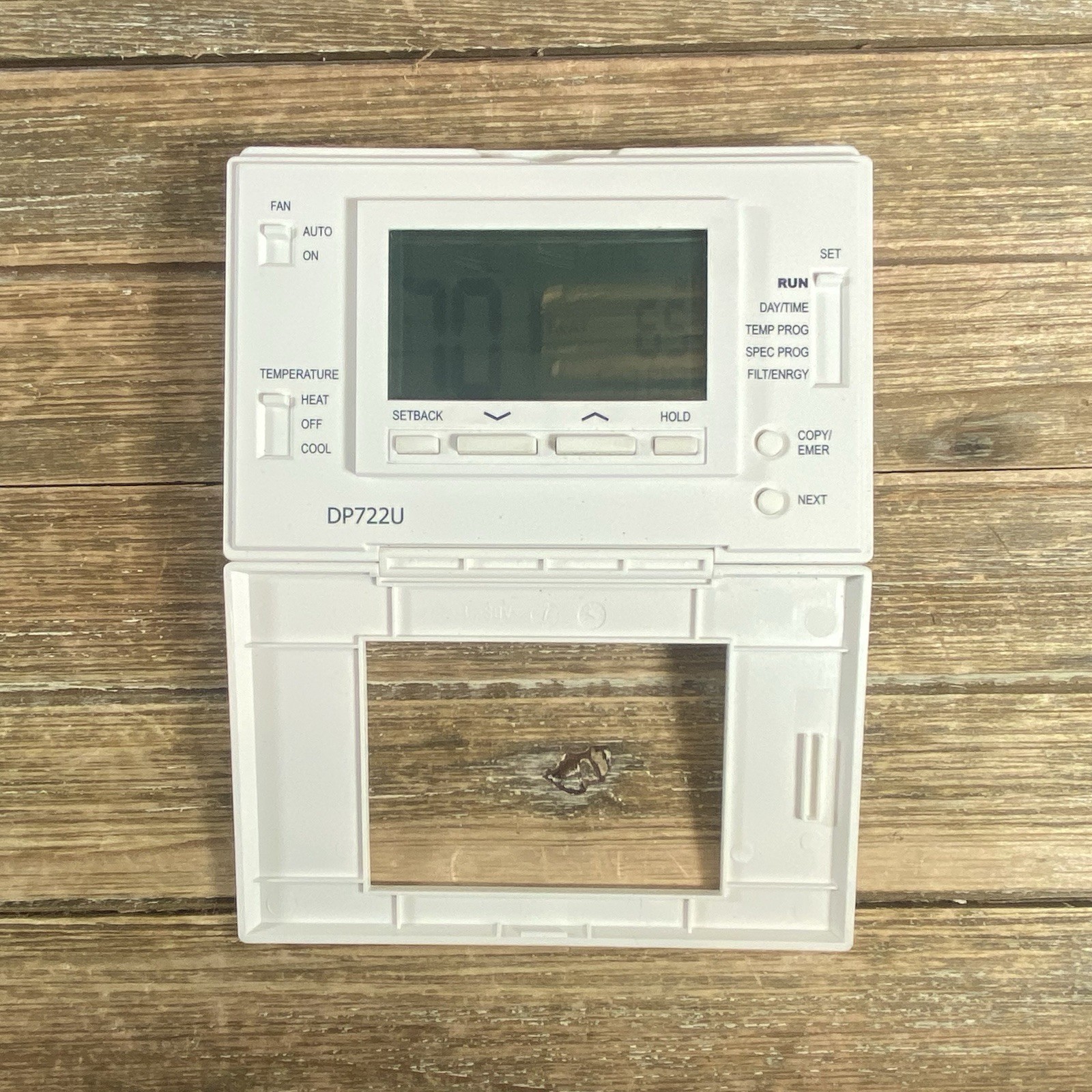 PurePro DP722U 7 Day Digital Programmable Thermostat, Heat/Cool