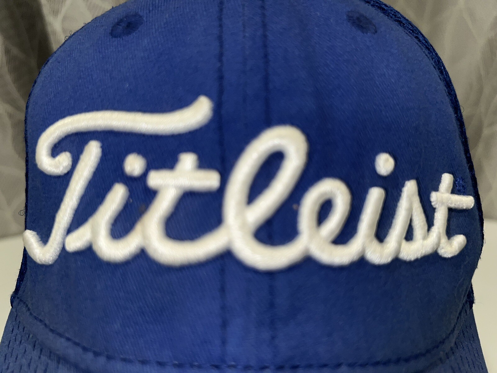 Titleist White Embroidered on Royal Blue Pro V1 Hat Cap Med/Large Stretch Mesh
