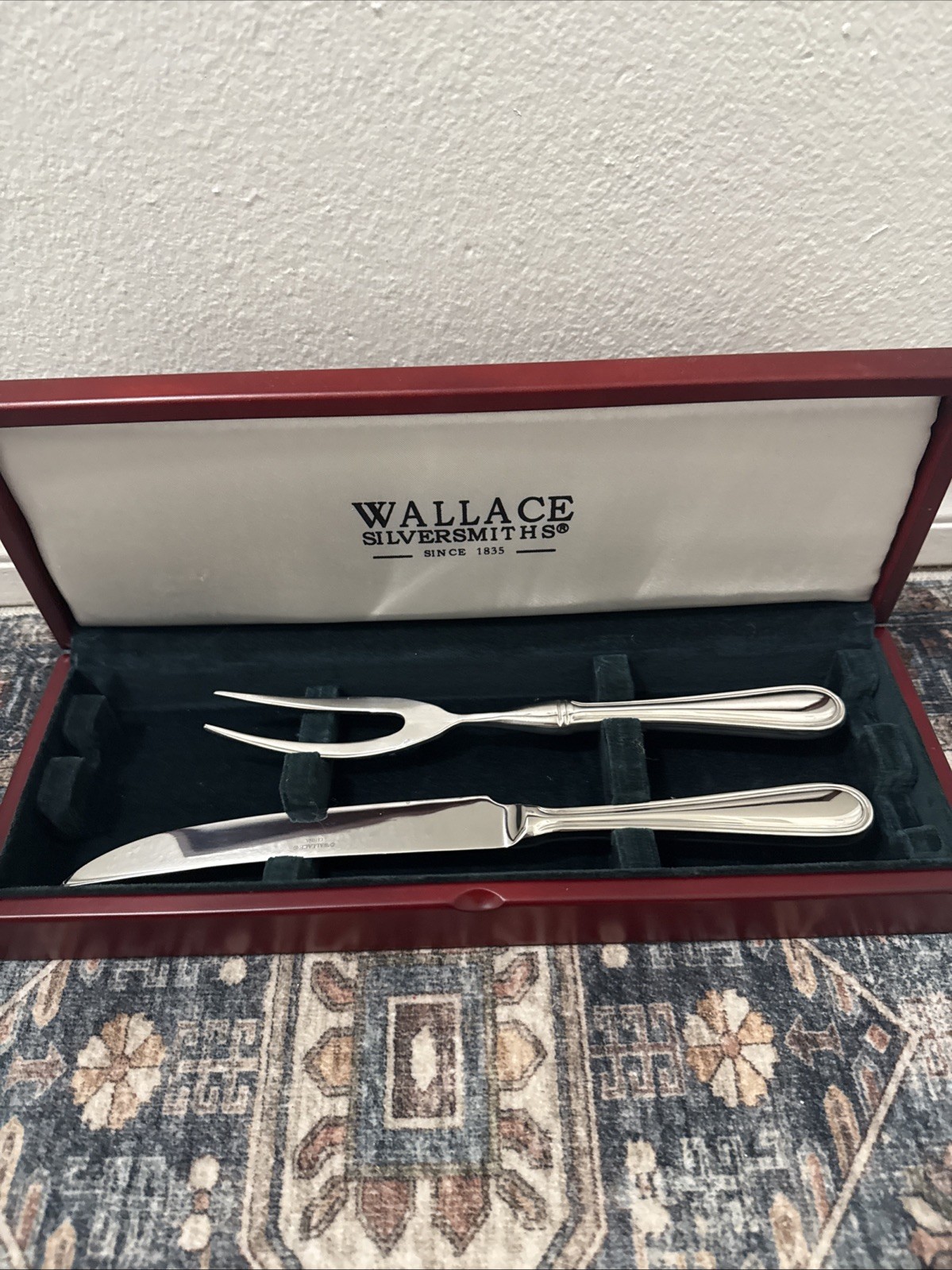 NIB Wallace Silversmith 2 pcs Stainless Royal thread Carving set Knife & Fork