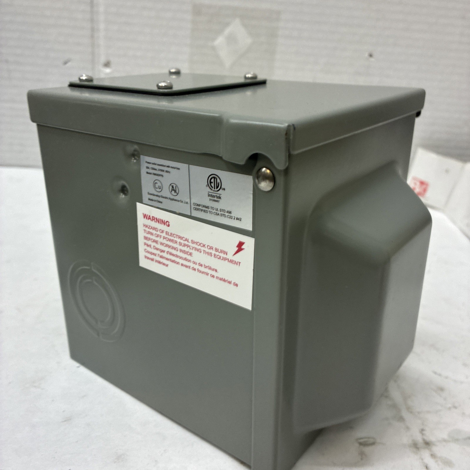 Intertek RM30DFPB Power Outlet Box 30A. 125Vac.3750W. 60Hz NEW