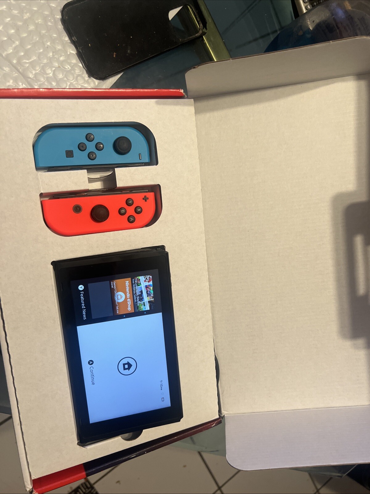 Nintendo Switch Console Red Blue Joy-Cons 32GB hac-001 w box