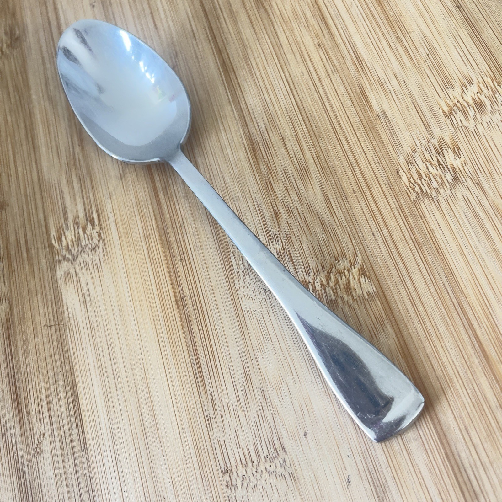 Oneida Stainless Glossy SURGE Raised Tip PLACE SOUP SPOON 7 1/8"