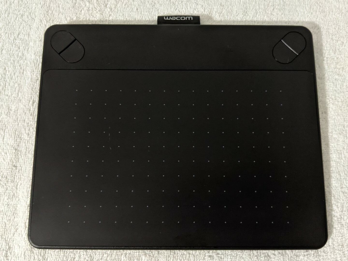 Wacom Black Small Intuos Art Tablet NO PEN