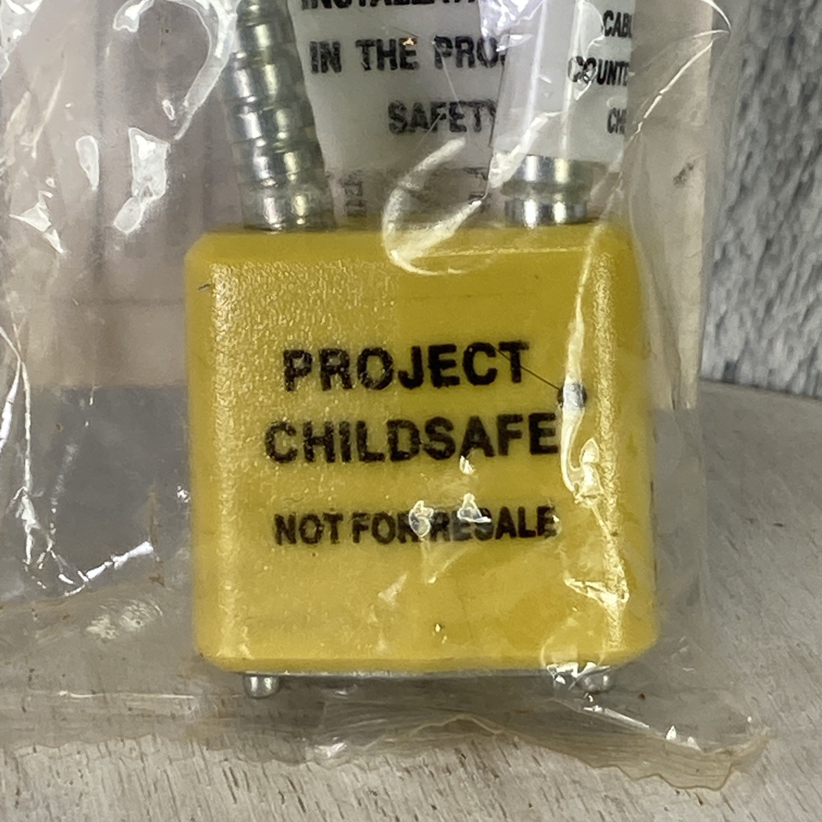 NEW Project ChildSafe Cable Gun Lock - with 2 Keys 15” Metal Cable W50