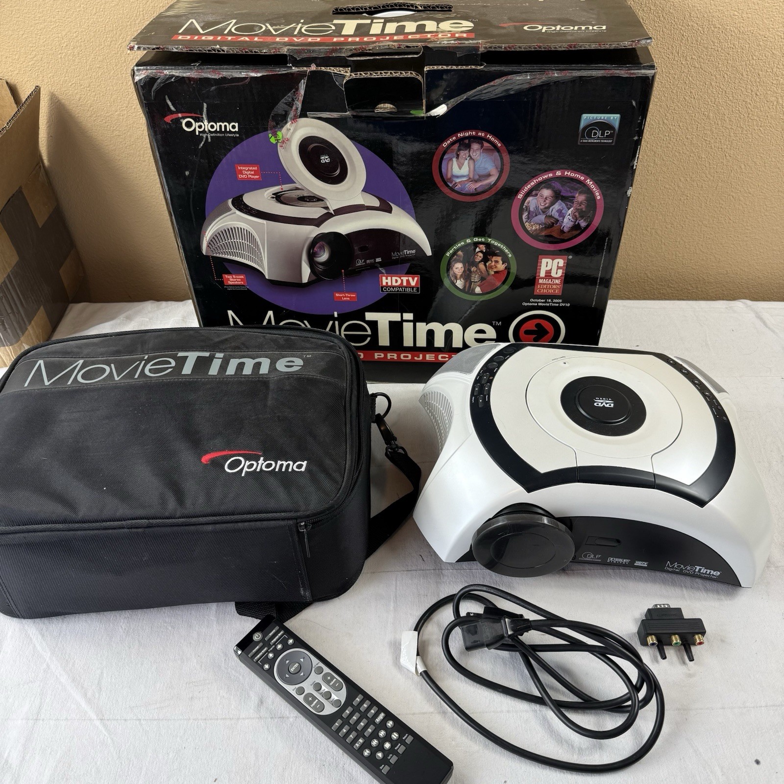 Optoma MovieTime DV10 DLP Projector remote carry case box WORKS!