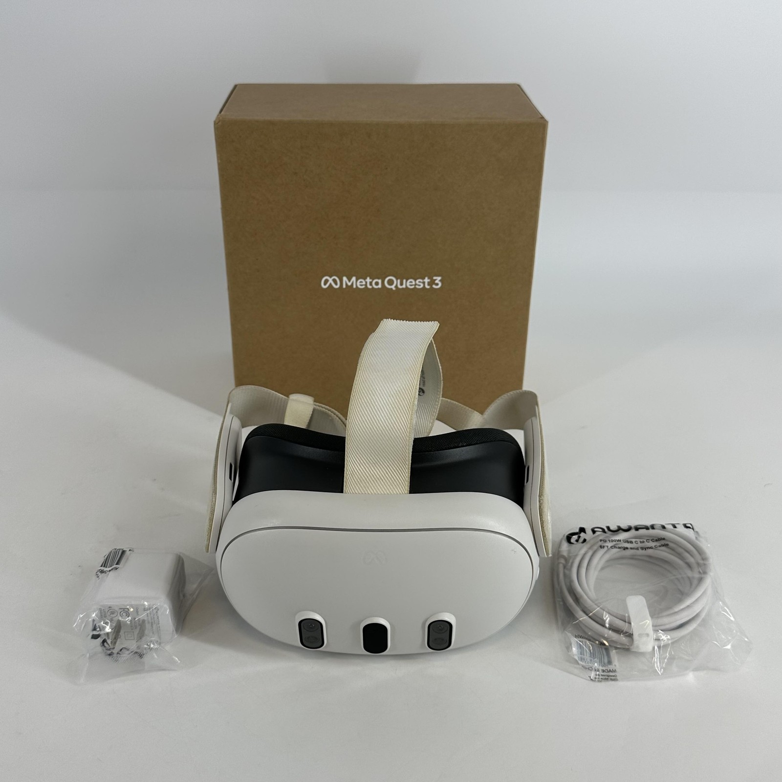 Meta Quest 3 VR Headset 128GB w/ Charger/Regular Strap - Good