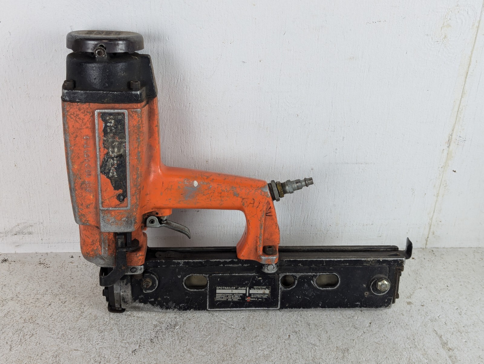 Spotnails V-176 Pneumatic Flooring Nailer BF7, Untested, For Parts Or Repair