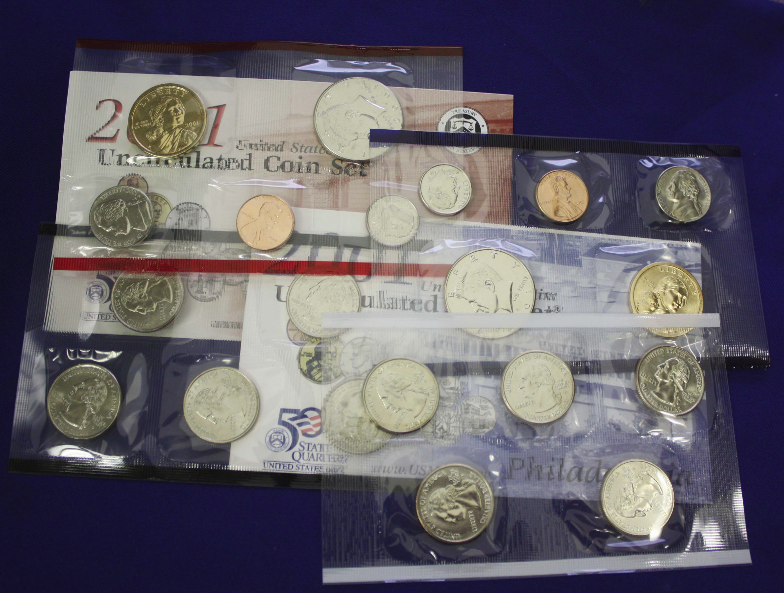 2001 UNCIRCULATED Genuine U.S. MINT SETS ISSUED BY U.S. MINT