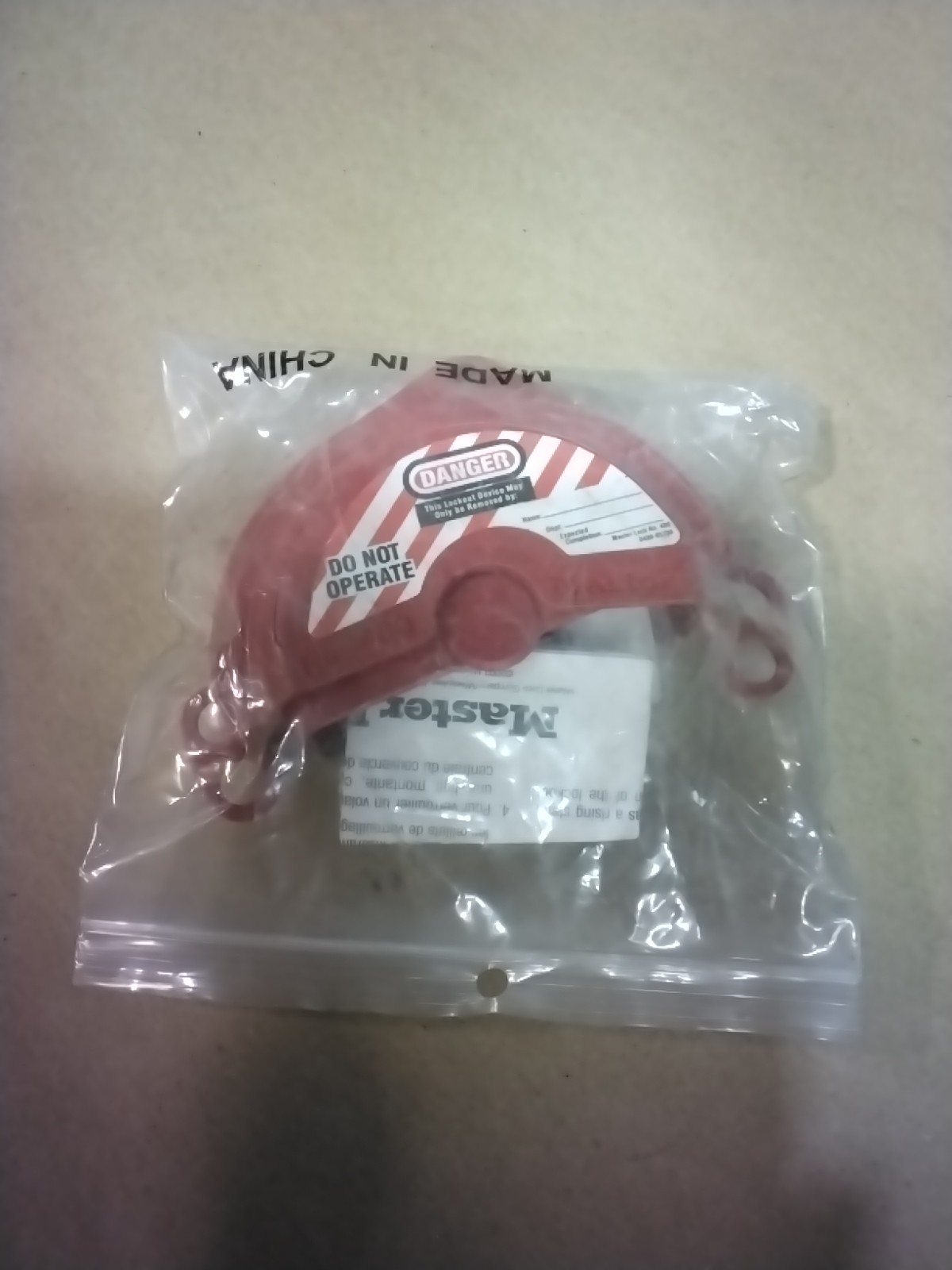 Master Lock 480 Tagout Rotating Gate Valve Lockout
